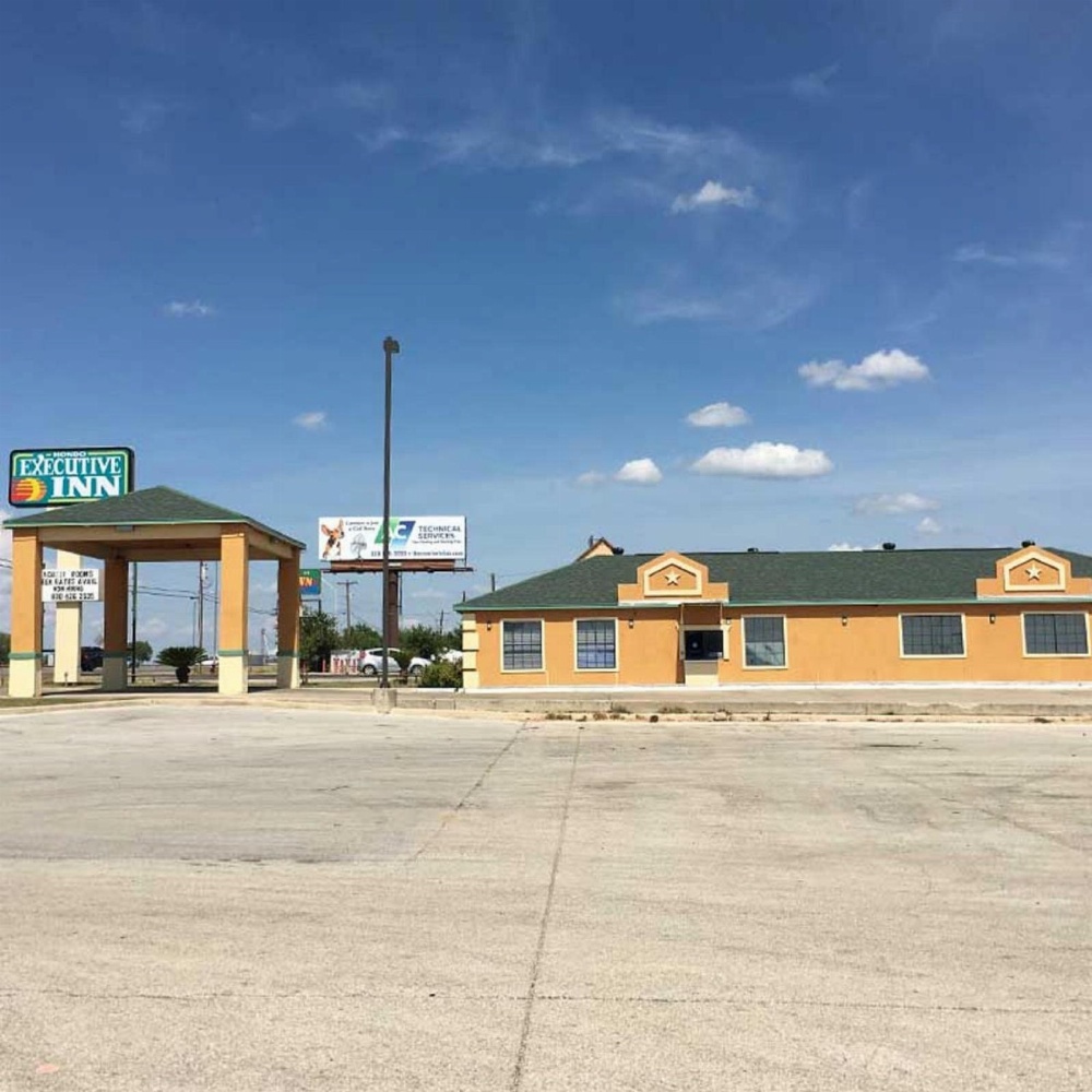 Hondo Executive Inn